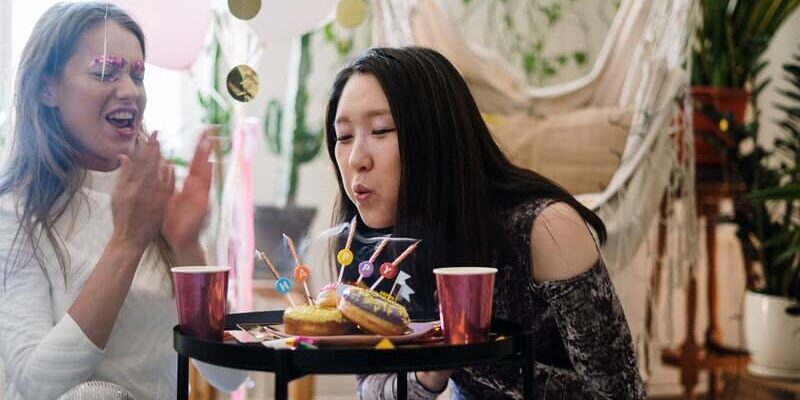 33 Cute Personalized Gifts for her, She will Treasure- All Under $20